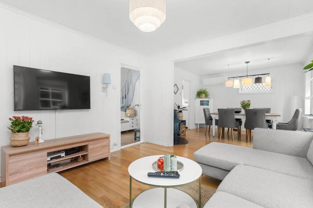 Family-Friendly Home Near Canal Spangereid 外观 照片